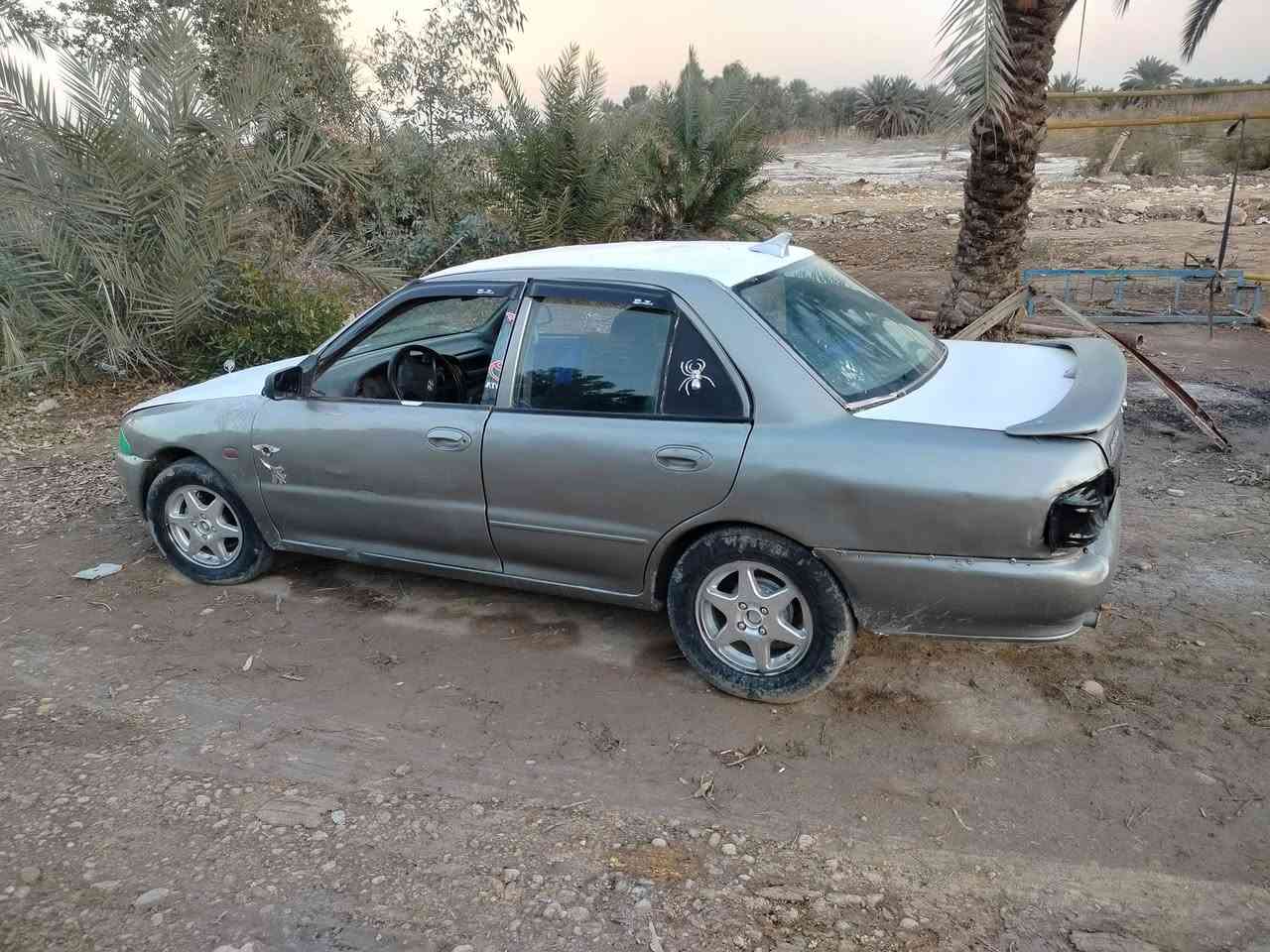 كوم حديد رقم بغداد صدامي ما اندل راعيها كالو بالورديه بغداد شغاله كلشي ما بيها واسط العزيزية السعر 12 ورقه 
***********
