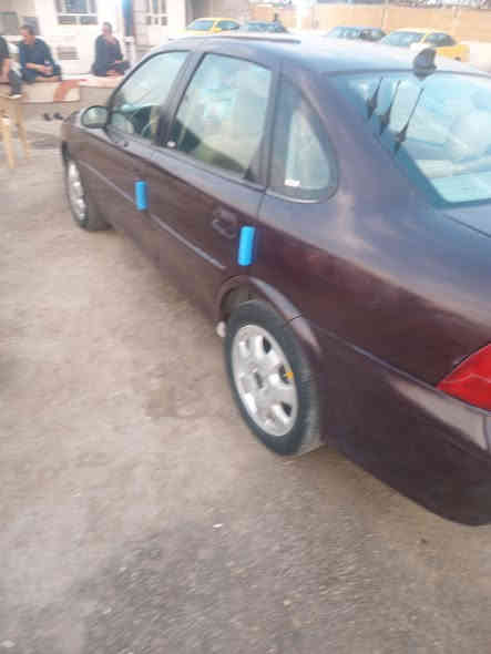 سلام عليكم فكتره بزون رقم الانبار موديل ٢٠٠٠ محرك ٢٠٠٠ كير اوتوماتيك سياره وضع لشركه لاضربه ولاخياس تراي  وين مايعجبك ويل كب صدر خلفي أمامي جدد عنوان رمادي ٥كيلو تحويل مباشر لسعر ٤٥ ورقه وبيها شويه مجال او مراوس ***********
