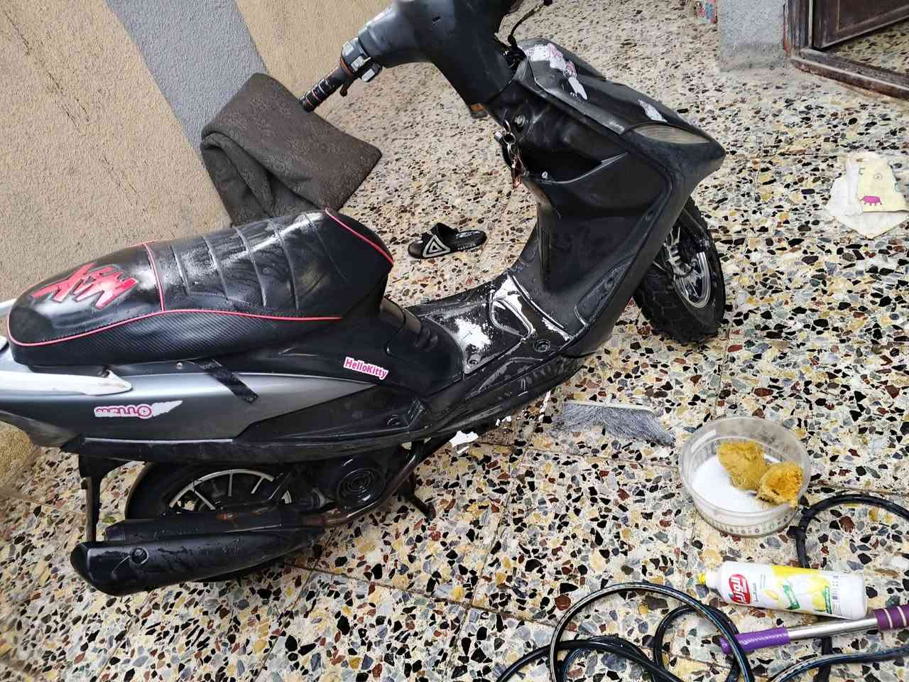 سلام عليكم للبيع ماكس عدله ٥٥ مفتوحه مره وحده  شلعه ومعدل نواقصها بصيطه سعرها ٤٥٠ وبيها مجال رقمي ***********
