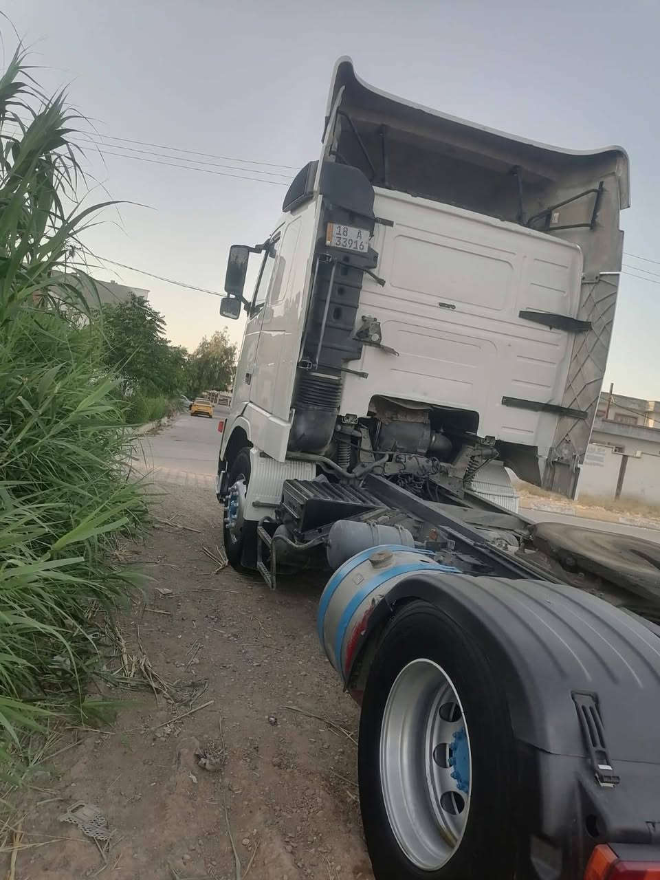 السلام عليكم فولفو للبيع سياره جاهزه جير محرك شرط تخوم تاير حداديه جديده رقم بابل انجليزي تريد وكاله تريد تحويل مربوطه عربانه اربع دناقير لسعر100 سياره موديل 94 محدثه سياره لوك جديده 2003 رقم الهاتف ***********
