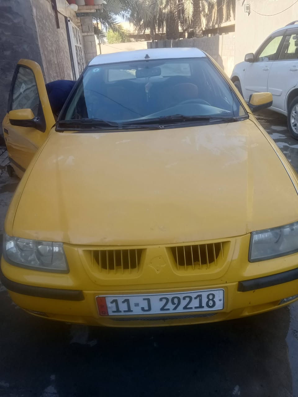 السلام عليكم سمند ٢٠١٠محرك وگير مكفول تبريد شغال صدر جديد السيارة مصفرة هيئة وغرامات سنتر لوك حتى الجنطة تجي تشوف بعينك أو الاتصال ع الواتساب ***********
