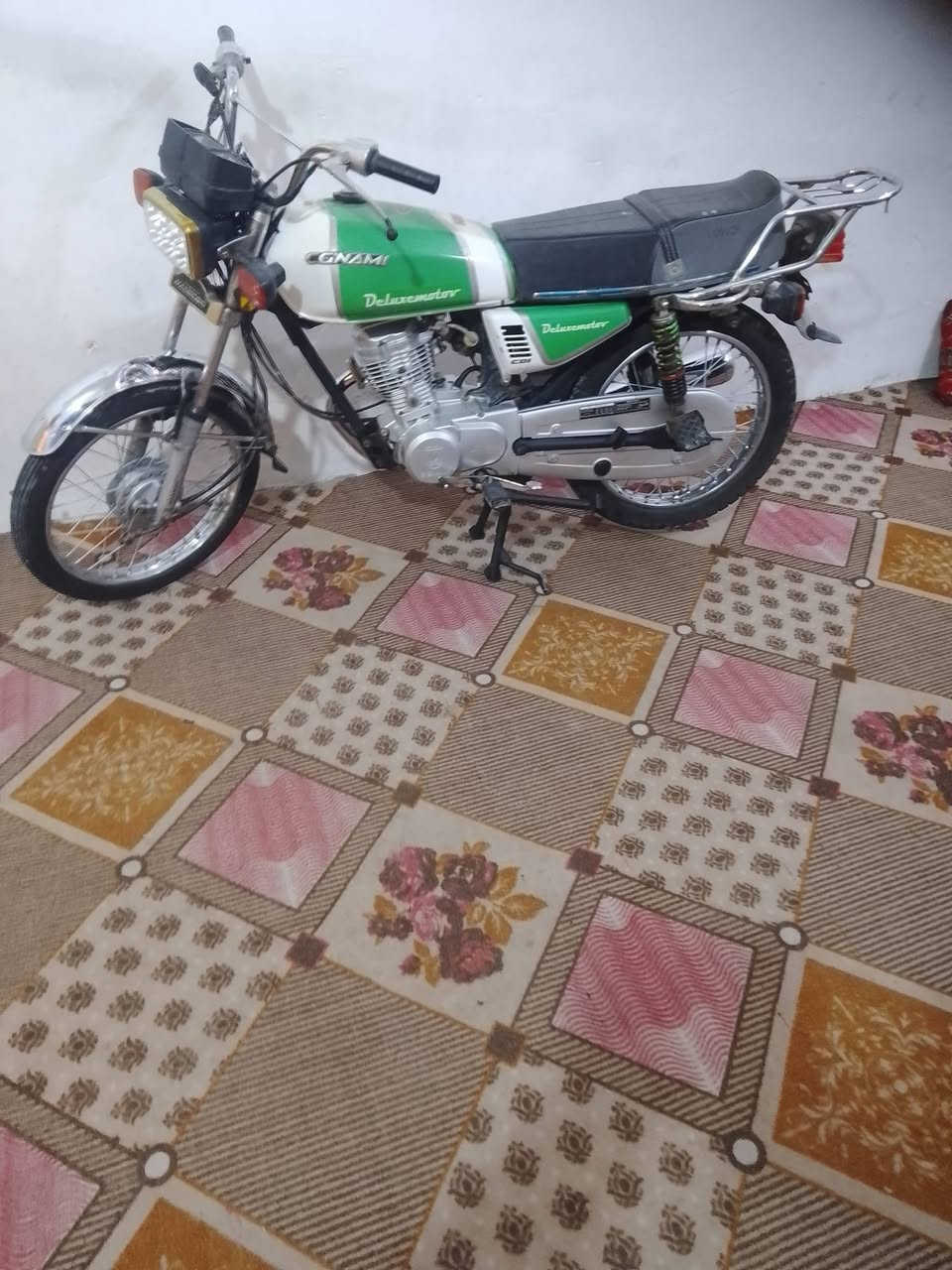 دراجة سيجي نامه رقم وسنويه موديل 20 كفاله عامه كله شغاله وشرط التحويل السعر مليون و 600 ) 1600 وبيه مجال قليل عنواني بالزبير اتصال ***********
واتساب ***********
