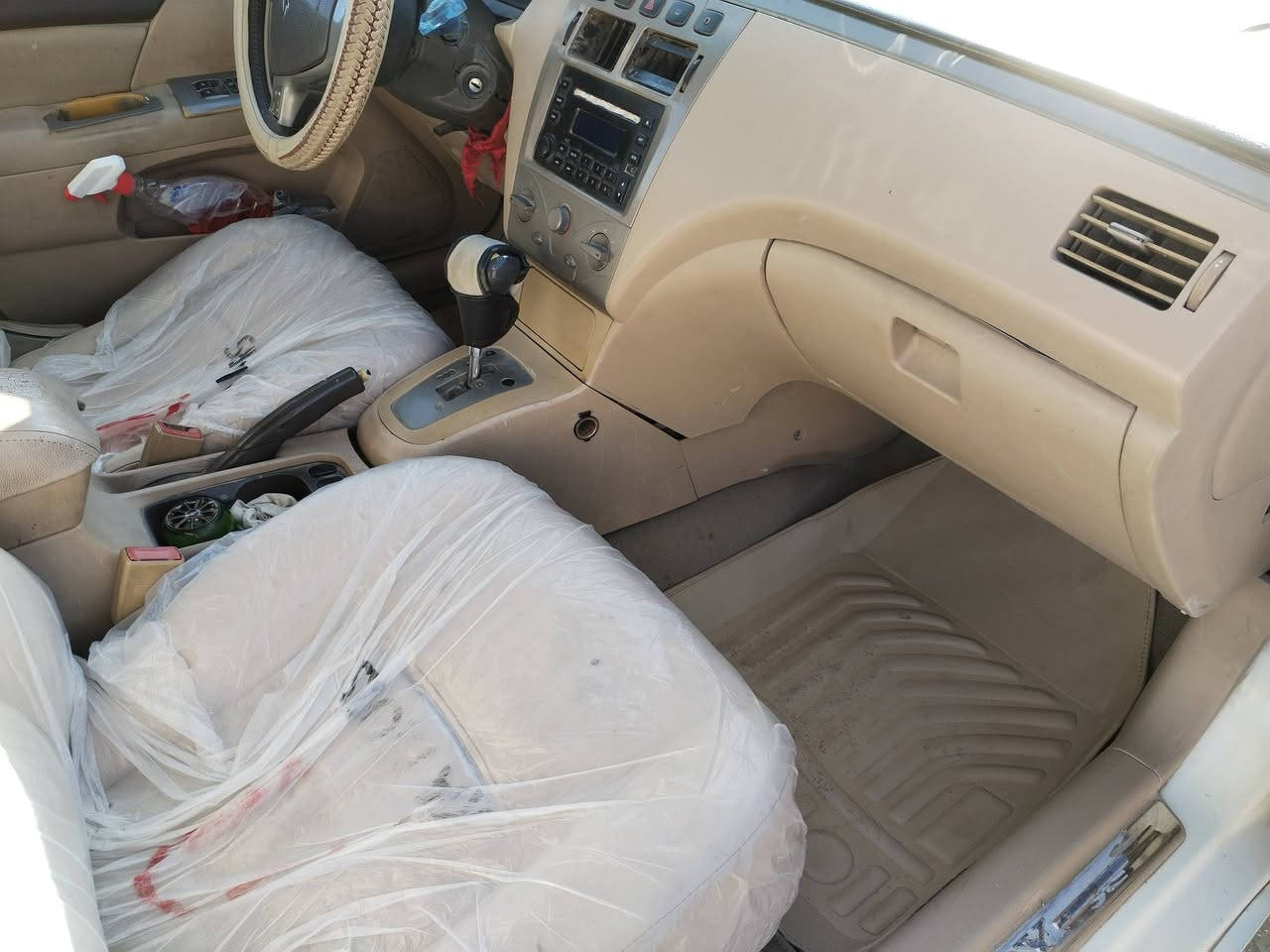 السلام عليكم. شيري A5 بابل اوتوماتيك ٢٠١٢.كير محرك حداديه مصبوغه عام. نواقصهه تبريد عاطل وسنويه نافذه ب٢٠٢٢. السعر ٢٨ وبيهه مجال للشراي عنواني بابل حي الأمير ***********مالكهه مستمسكاته عندي كاملات
