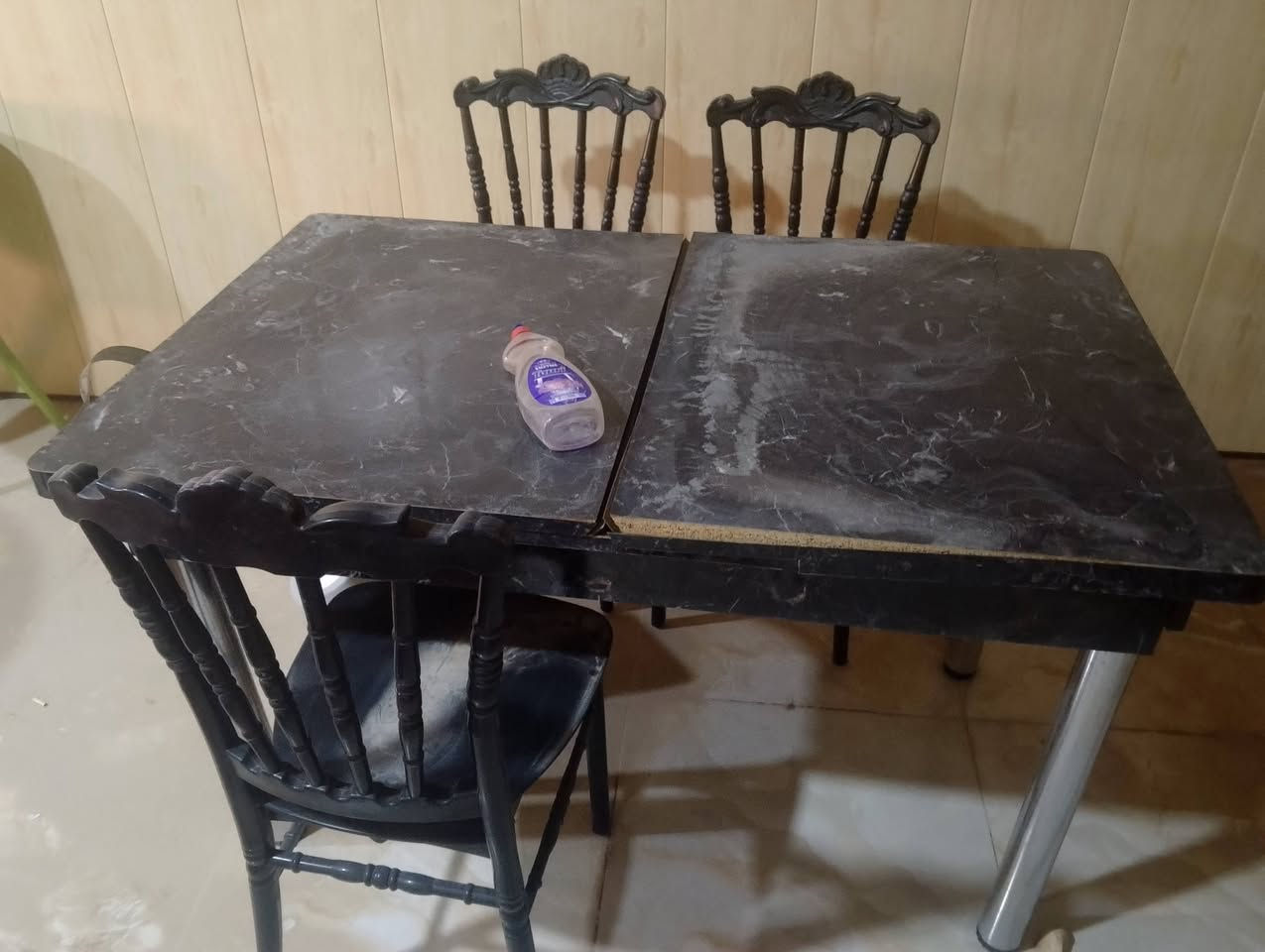 غراض مطعم للبيع  شوايه كص جديده فقط مكصوصه البواري مالتها وشوايه دجاج وميزين طعام وطباخ ٤عيون 
كلمن وسعره مكاني كوت


**إذا كنت صاحب هذا الإعلان وتريد حذفه لأي سبب، رجاءا أرسل رسالة إلى الدعم الفني**