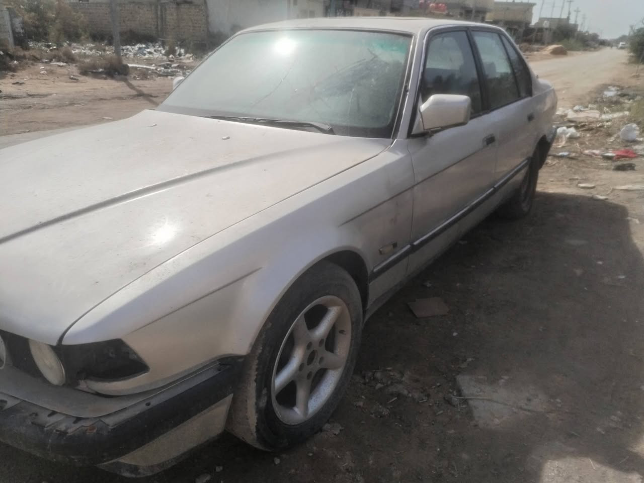 السلام عليكم ورحمة البيع بيم ٧٣٥ رقم أربيل تريد تحويل تريد وكاله موديل ١٩٩٣فتحه مكينه جديده الكير كايم كهربايات شغاله تخم تاير جديد باتري جديد سياره مكفول من الضربه البيع ومروس مكان السياره الدوانيه ***********
