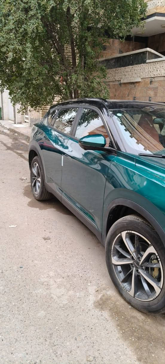 السلام عليكم 

Dongfeng MAGE 2025 - قوة وتكنولوجيا متفوقة
تمتع بمحرك 1.5T توربيني بقوة 288 حصان وعزم دوران 565 (NM). اختر وضع القيادة المثالي مع خيارات ECO، SPORT، وNORMAL.
ولأن السلامة أولوية بالنسبة لنا كان من المهم توفر رادار، تحذير من الاصطدام، حساسات نقاط عمياء، وكاميرات 360 درجة. بالإضافة إلى 6 وسائد هوائية وأنظمة منع الانزلاق في السيارة الميج
تجمع بين الراحة والفخامة معا في مقاعدها الجلدية المدفأة والمهواة، شاشة ديجيتال مدعومة بالعربية، ونظام Car Link. تصميم خارجي أنيق مع بانوراما، إنارة LED وجنوط قياس 20 بوصة.محرك وكير ياباني 
📞 للتواصل والاستفسار:
*********** 
السعر: 185 
Dongfeng MAGE 2025 - السيارة التي تجمع بين القوة والراحة.
#كروب_بيع_السيارات_الحديثه
