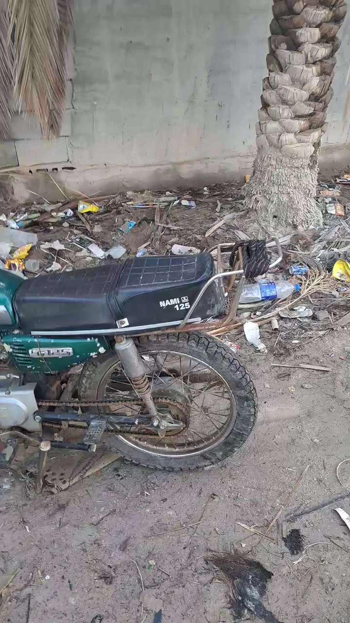 دراجه البيع نامه شاصي ضعيف
أدوات مكفوله من السرقه 
رقم صاحب الدراجه انه مكلف بل نشر 
*********** 
السعر 250 وبيه مجال قليل
