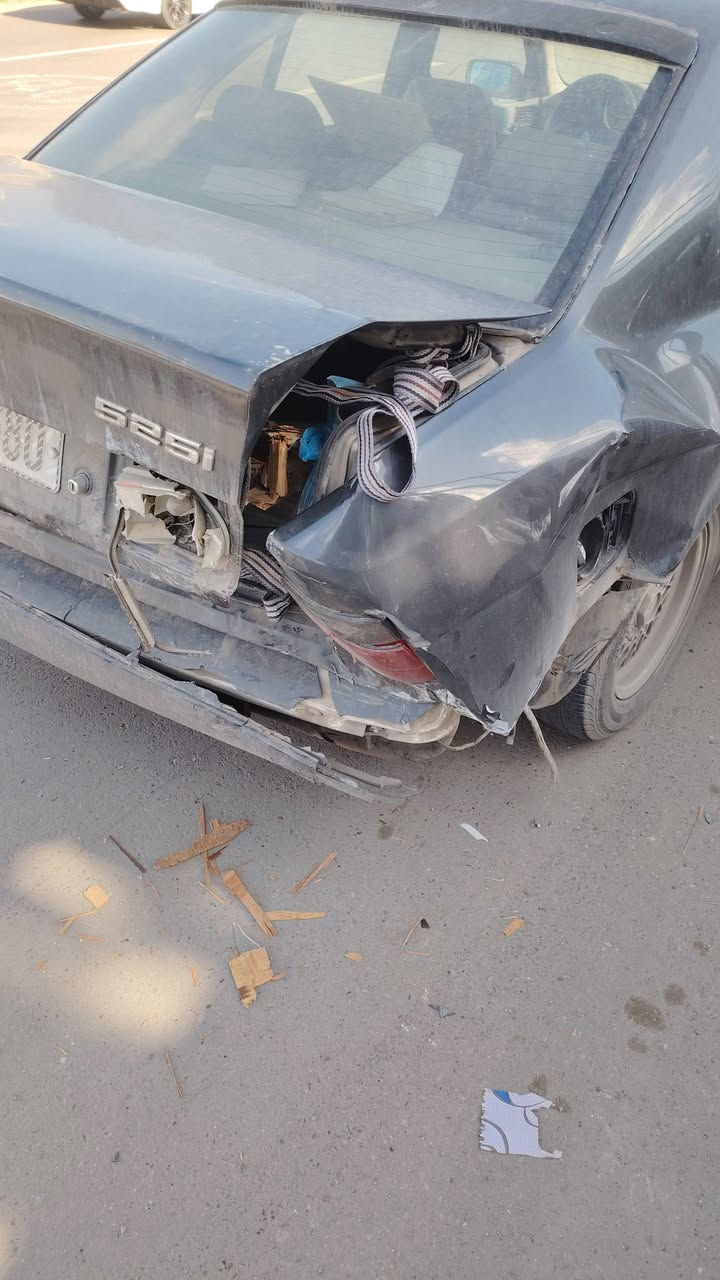 520  بسمي
السياره نصبته حلوه

  وكولشي ابلادي بيها من تبريد من كولشي 
سبب البيع الحادث وحادثها مو قوي
قيم بلي يرضي الله  بغداد وبسمي ثاني يوم احولك
گير عادي ضريتها بعيده عن العربانه والشاصي
ورزانته نفسها الحمدلله جواها اكسل 3.23 جديد  تخم تاير مماشي بعده 
والله يوفق الجميع ومراوس هم ترهم مكاني المحموديه
***********
