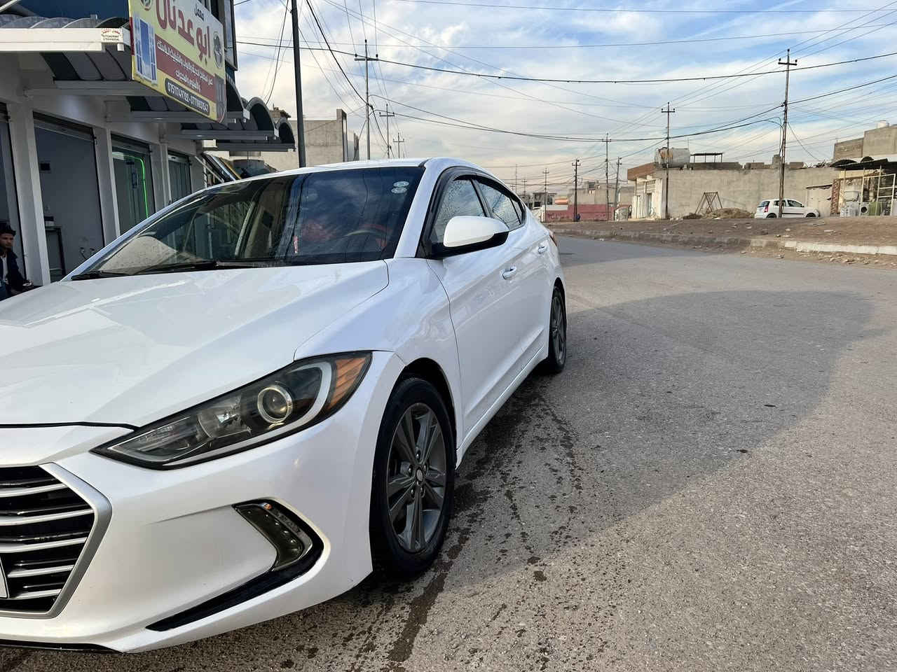 🚗 هيونداي إلنترا 
• الموديل: 2017.
• فول مواصفات (عدا الفتحة).
• المحرك: مكينة ما مفتوحة
• الممشى: 105,595 ميل.
• بانزين وبيها منظومة غاز  مع كارت الصيانة.
• الضرر: السيارة وارد أمريكا (ضرر سرقةدعاميات فقط).
• بلعراق صبغ بوند فقط (بدون دواخل نهائياً) السيارة نظيفة.
• السيارة باسمي.
• كوبون التبادل: باسمي.
السعر والتواصل:
• 📍 الموقع: الموصل حي السماح
• 💰 السعر: 137 ورقة.
• 📞 للتواصل: ***********
