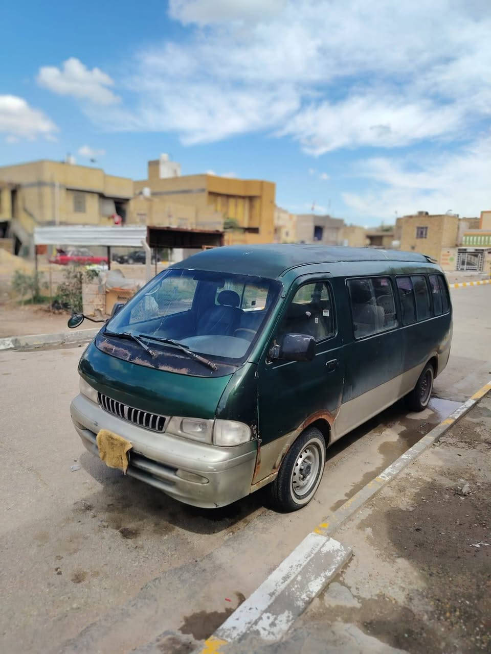 السلام عليكم كية بريحو شبوط للبيع موديل 2002
ڰير مكينه اكسن 
السيارة معمرة 
للمعلومات اكثر الاتصال على هذا الرقم 
***********
