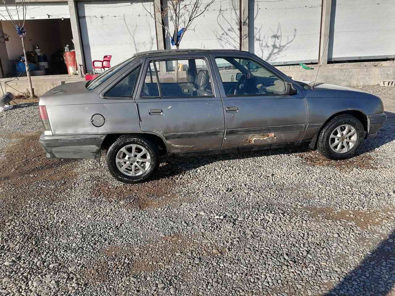 السلام عليكم كاديت للبيع موديل91 حجم16 سنوية الى29 كابون بانزين ***********
