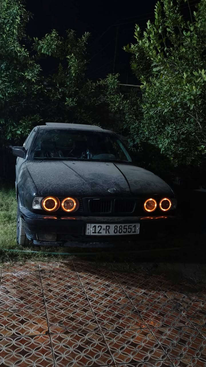 السلام عليكم Bmw 535 گير عادي
للبيع رقم نينوى دولي سنويه لل 29 تحويل مباشر 
تخم نوزل جديد بلكات+ واير بلك جديد 
باتري جديد سياره عليها ادامه كامله تدفئه وتبريد شغاله كهربائيات  شغاله يعوزها  ايسي عاطل وشويه ترتيبات السعر 40 وبيها مجال
مكاني صلاح الدين بيجي وهذا رقمي باقي تفاصيل اتصل ع رقم ***********.
