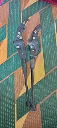 وقافيات مال بار • قطع غيار • مكان الايمن