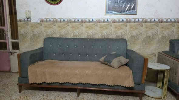 السلام عليكم تخم كامل 10 مقاعد نضيف كلش سعره 700 وبي مجال قليل مكاني بغداد الحسينيه ***********
