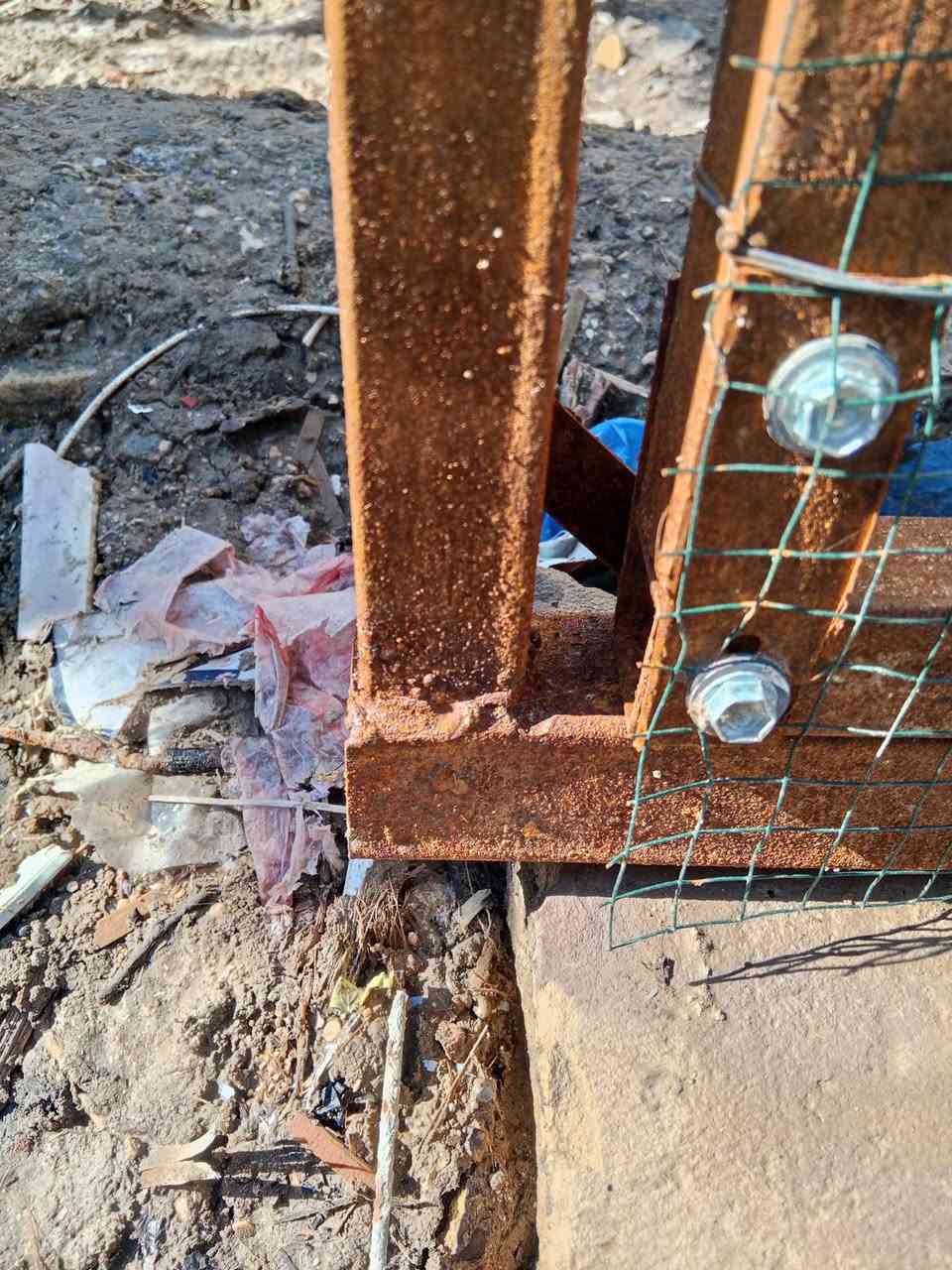 واجهات للبيع السعر 80 وبه المجال مكان الديوانيه مركز ***********3
