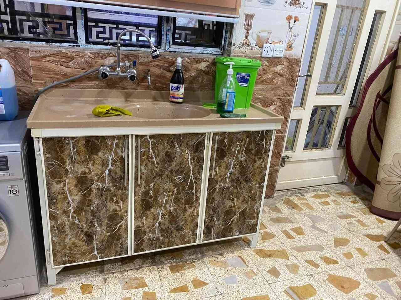 #مجمع_السيد_عمار_للاثاث
يوجد لدينا اثاث مستعمل 👉وجديد
والأسعار مناسبة جدا 🔥🔥
✅️200 ألف فقط🔥 تخم 6 قطع 
✅️كاونتر 3 قطع مع سنك مرمر 
✅️140 ألف فقط تخم مستعمل نظيف 5 قطع 
✅️شمعة ملابس موديلات مختلفة 
٢٠ ألف الوحده والثانيه ٢٥ 
استعمال قليل نسبة ألنظافة ١٠٠%  
✅️كنتور أحطاطة مستعمل 
 نسبة ألنظافة 100% أستعمال قليل متوفر الان لدى مجمع السيد عمار للأثاث ألعنوان تكريت مجاور المحكمة القديمة وكاتب عدل للأستفسار***********📲
