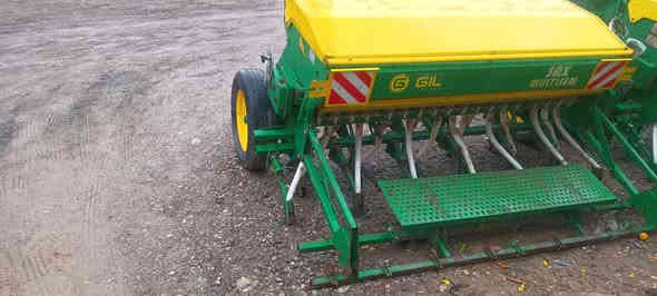 بۆ فرۆشتن تابیعەی اسبانی مودیل2015 بێ شکان ولحیم  شوێن بەردەرەش سعری23ورقە *********** ***********
