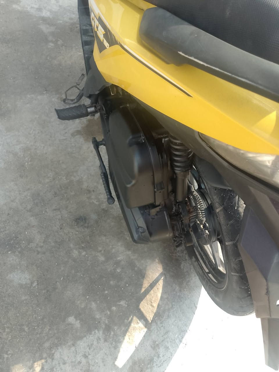 سلام عليكم درجه كل شغال سلف هندر مكينه شالع معدال كهربيات شغال وراق كامل مكاني بغداد  الشعله سعر ٤٥٠الف ***********
