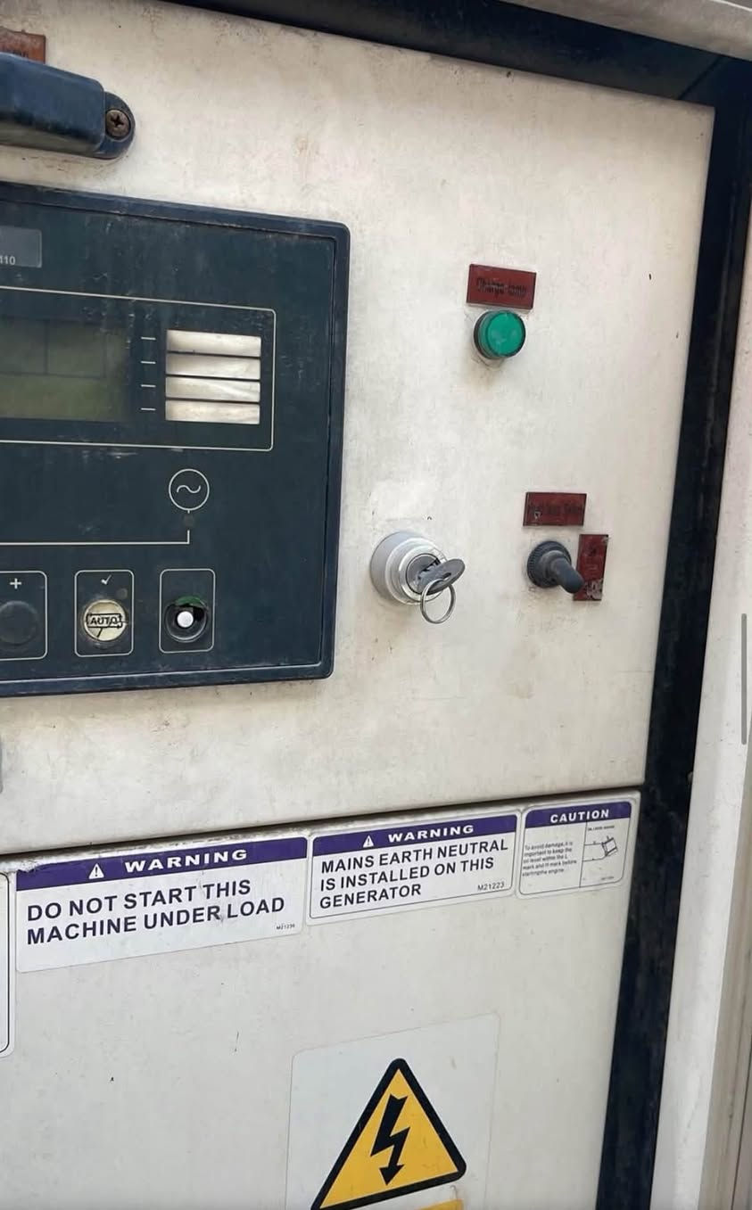 السلام عليكمًمولد بيركنز إنكليزي اصلي بلاديه سته سلندر 100KVA العنوان. بغداد شارع ١٤ رمضان الاتصال بالرقم ***********
