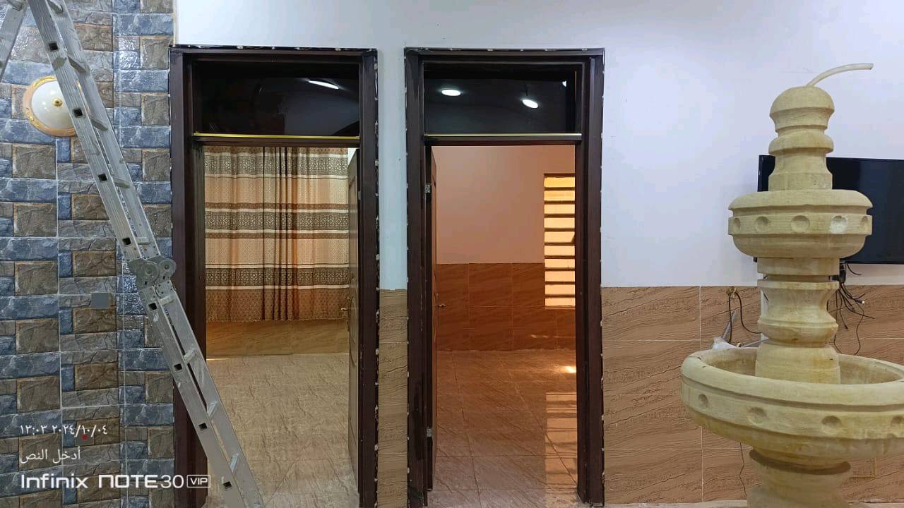 بيت للبيع طابو الزهور في الموصل الكندي الثانيه واجهه 12 نز ال 25 باسمي السعر 290 مليون
شكد مساحة الأرض والدار؟ وكم عدد الغرف والحمامات؟: 
7 غرف
300م
169م بناء
4 حمامات
شنو سعر البيع النهائي؟ وهل أكو مجال بالسعر؟: 
290مليون
عندك صك أو وثيقة رسمية وجاهزة للبيع والنقل؟: 
نعم