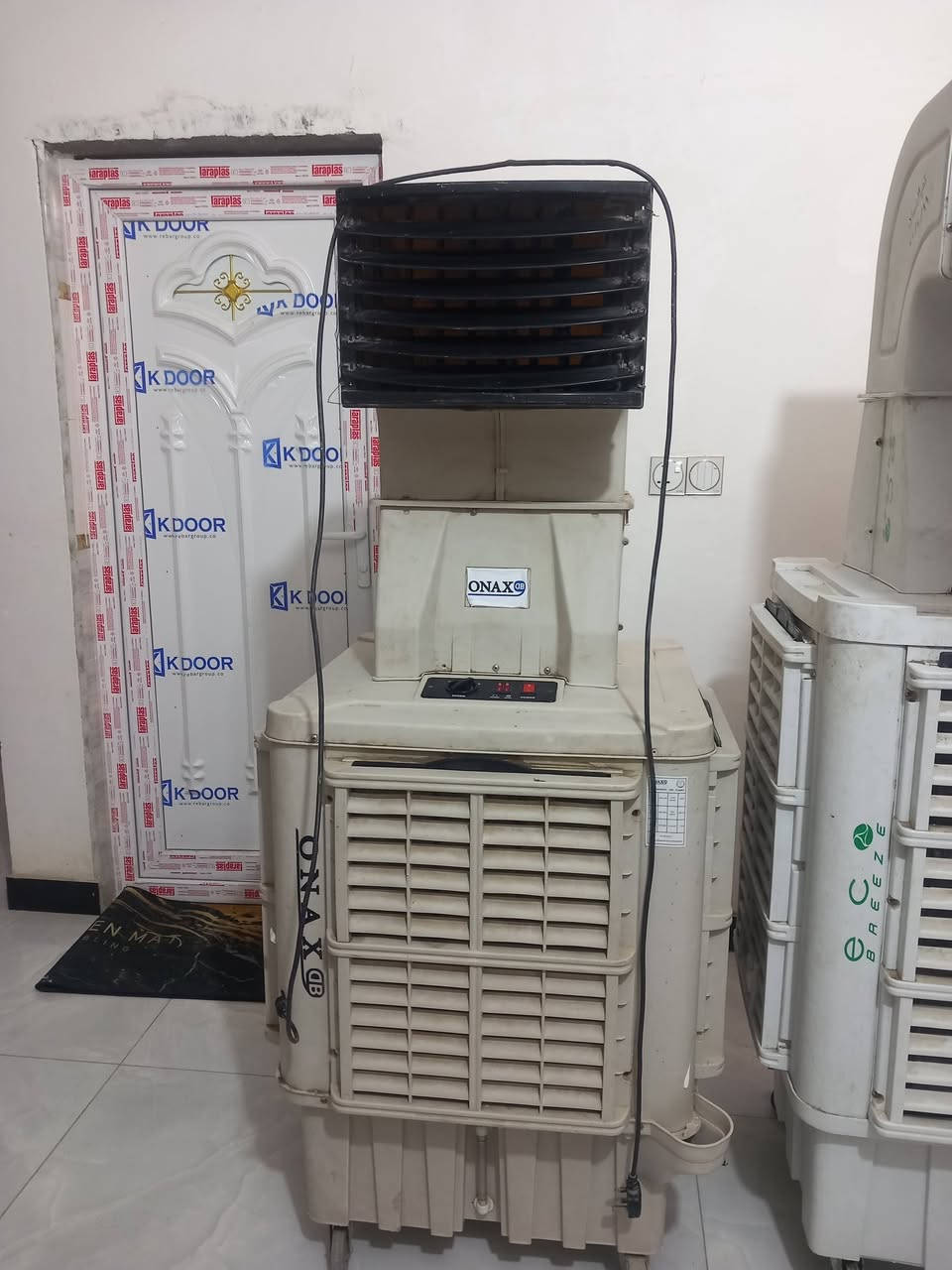 كنفيرات عدد ٢
حجم ٥٠ استعمال موسم واحد
ب ٢٥٠
وحجم ٤٠ استعمال موسمين 
ب٢٠٠
مكاني الاسكان العسكري 
***********
