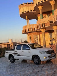 هايلكس • ٢٠١٣ • رقم واسط