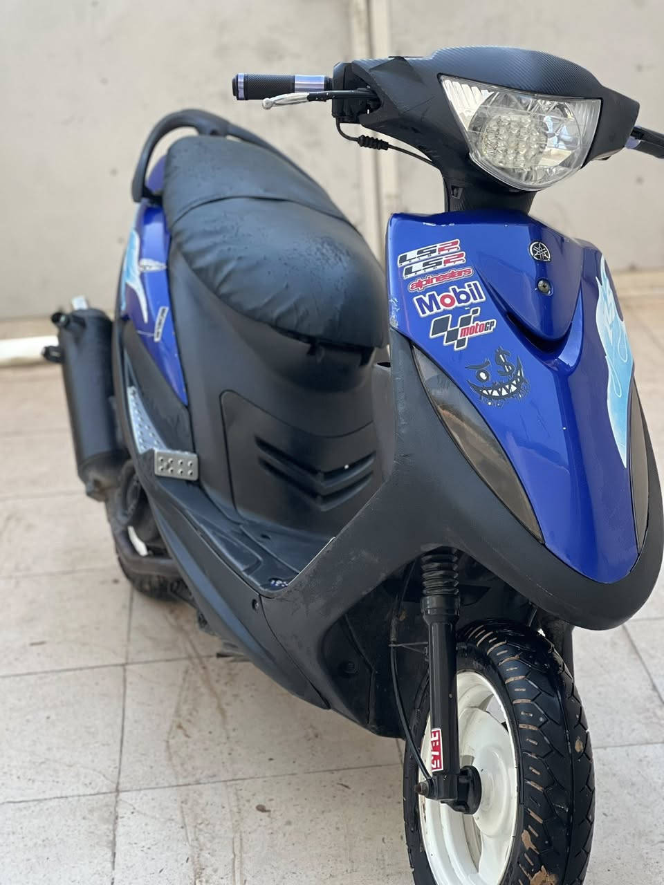 السلام عليكم 
دراجه ماكس عدله 120
بوشه 55
نضافه كدام العين بس سلف ميشتغل ولايت كدام
شلعه ومعدل تشك الكاع دراجه خير من الله
اذا مو شراي لاتتصل مكاني موصل
 
سعره 850
رقمي ***********
