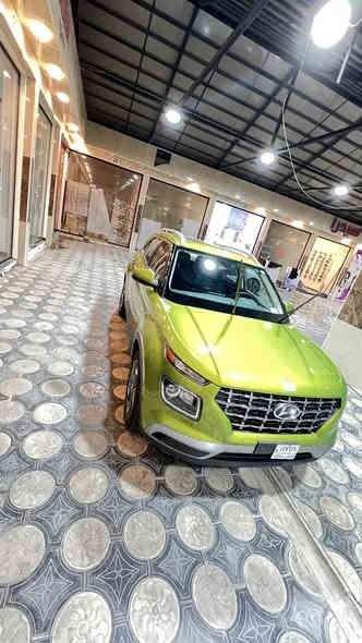 السلام عليكم 
للبيع هونداي فينو موديل 2024 فول مواصفات حادثه جانبي بدون ايرباك بجم كبس صور الحادث بالمنشور سياره اخت الزيرو ماشيه 6 الف ميل بدون رقم مكان السياره بغداد الغزاليه السعر ب 135$ للاستفسار ***********
