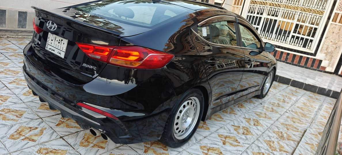 النترا 2018 وارد أمريكي
فول 1/1 محرك 1600 تيربو  
مواصفات 
فتحه.. بصمه.. كشنات جلد..
لد امامي خلفي.. رادار.. نقطه عمياء.. توقف ذاتي.. اشاير بالمري..
تدفئه بالكشنات.. حساسات امامي خلفي.. 
وبعد بيها  هواي مواصفات 
حادثها تخريب صور الحادث
مرفقه بالمنشور بدون فتح وتبديل   ارباكات سليمه
محرك گير تبريد تخم تاير حداديه كله بشرط السياره جاهزه وماناقصها شي السعر 105ملاحضه السياره بيه غرامه900الف عل مشتري ابيع صافي
 مكان السياره كربلاء طويريج هاتف ***********
