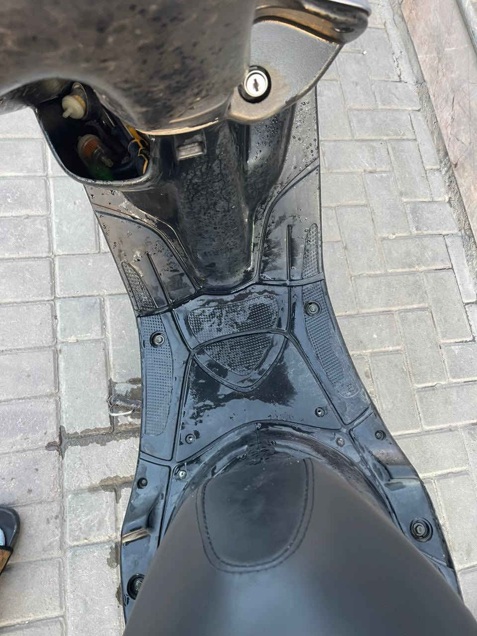 سلام عليكم دراجه للبيع ماكس قجمه دراجه. بلاديه الله شاهد كابريتر امبدل   بيه. بس. الله شاهد سعر 350 بيه مجال حك الجيه /***********
