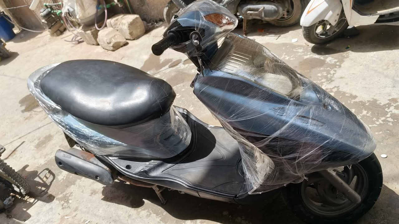 السلام عليكم دراجة بريز رمبة ٤اشهر 
نضيفة محرك كفرات كهربائيات شاصي نضيف كلش 
السعر 900 او  مراوس بأيفون 14برو ماكس  مكاني بغداد الكاضمية بغداد, العراق


**إذا كنت صاحب هذا الإعلان وتريد حذفه لأي سبب، رجاءا أرسل رسالة إلى الدعم الفني**