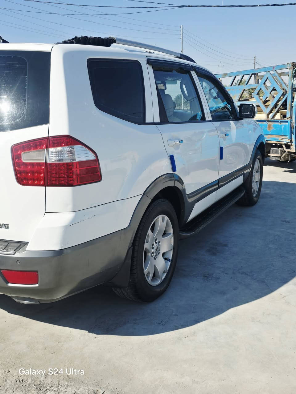 السلام عليكم ورحمة الله وبركاته 
اخوان كيا موهافي 2009 فول مواصفات 
بصمه فتحه كامره شاشه وباقي المواصفات معروفه 
تبديل قطعتين السعر 115 بيه مجال بسيط 
للتواصل /***********
***********
