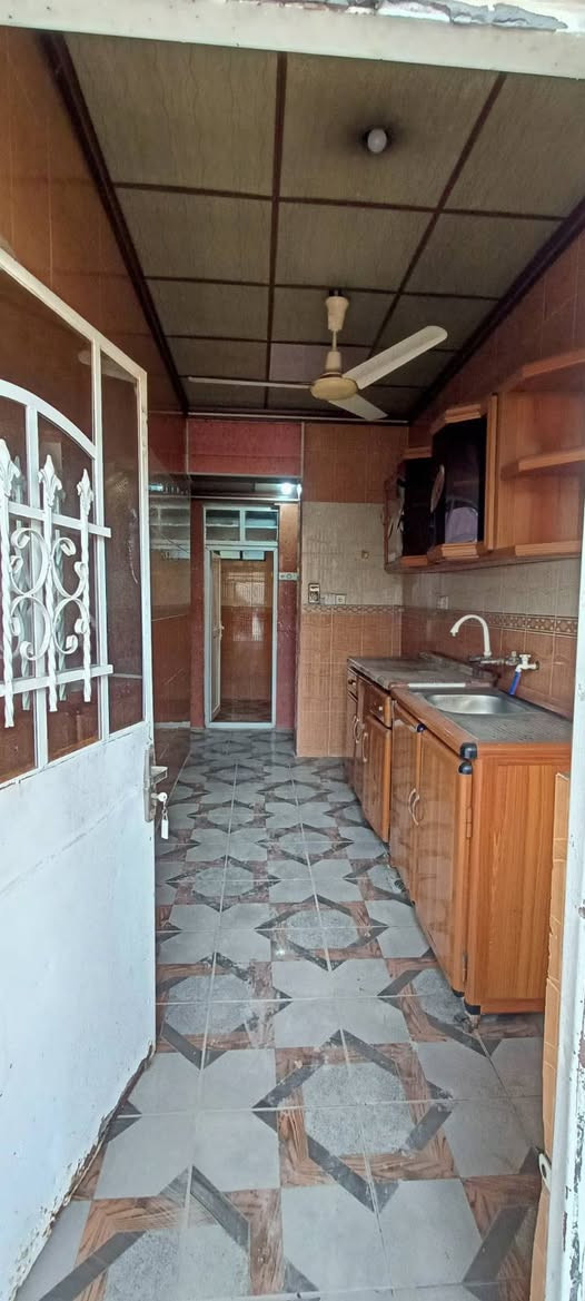 دار للبيع ...
ملك صرف سند 
حي البكر شارع المنظمة قرب ساعة العابد 
مساحة 💯 م غرفة نوم وهول واستقبال ومشتملات كاشي سيراميك الدار فارغ تسليم فوري...على شارع 15 متر موقع ممتاز ...
للاستفسار مراجعة مكتب المازن حي البكر شارع المنظمة قرب المركز 
او الاتصال على 📞☎️***********
