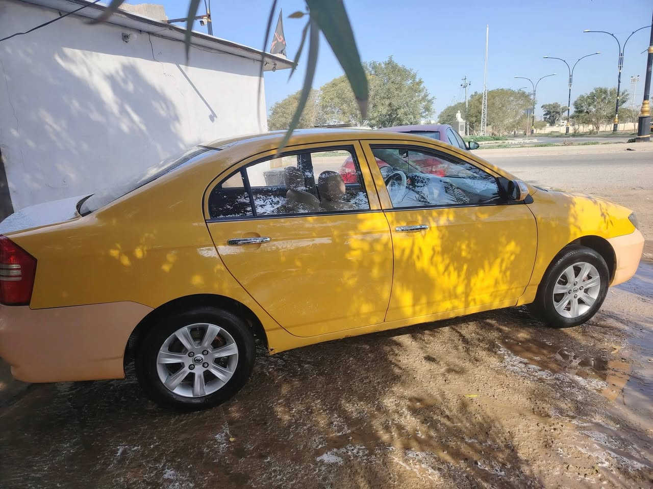 سلام عليكم . ليفان موديل ٢٠١١ بدون ضربه بدون صبغ تبريد تدفئه شغال كير محرك بلاد ٥٢ بي مجال 
***********
ديالى . خانقين
