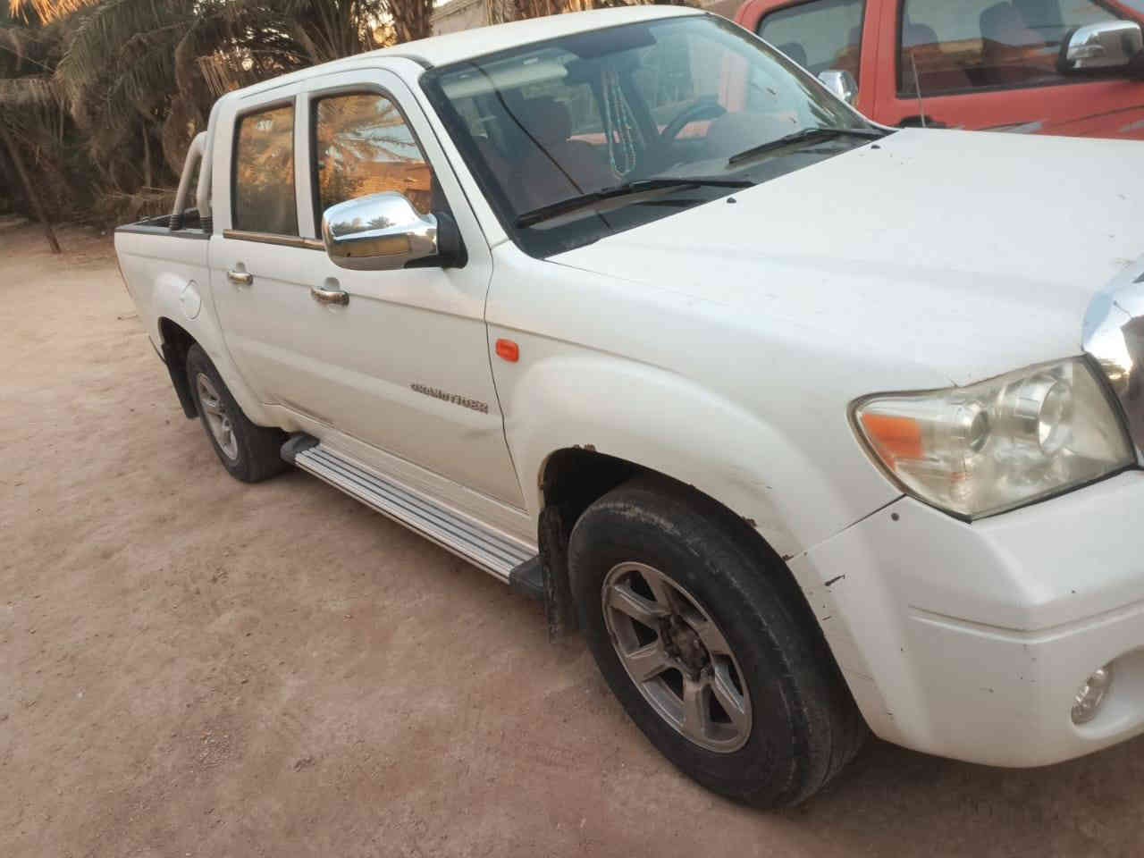 السلام عليكم ورحمة الله وبركاته
كراند تايكر موديل ٢٠١٥
السيارة كفالة كير محرك تيوتا جديد
السيارة عل وضع الشركة ما ناقصها شي
بشهر 3 تصير حرة انطيك برائة ذمة
اتعهد بالمداور رقم مثنى
السعر ٨٣
الاستفسار ***********
