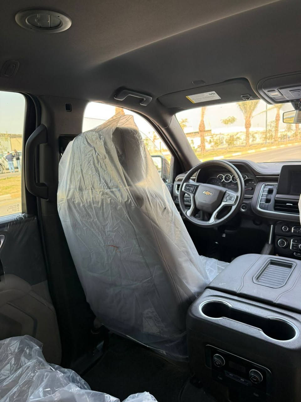 بيه حزام صبغ طخطخات 
تاهو Ls موديل 2023 
مواصفات عاديه حلوة 
دخول جديد حره تحويل ثاني يوم
مكانه بغداد 
رقم صاحب سيارة ***********
