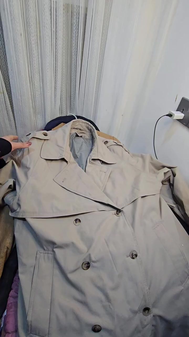 السلام عليكم
شلعه القطعه بس الفين دينار احذيه ٢٥ وقماصل حوالي ١٨ قطعه  منوع  البيع كلهم الي يحب يتواصل خاص اكو توصيل كربلا ومحافضات


**إذا كنت صاحب هذا الإعلان وتريد حذفه لأي سبب، رجاءا أرسل رسالة إلى الدعم الفني**