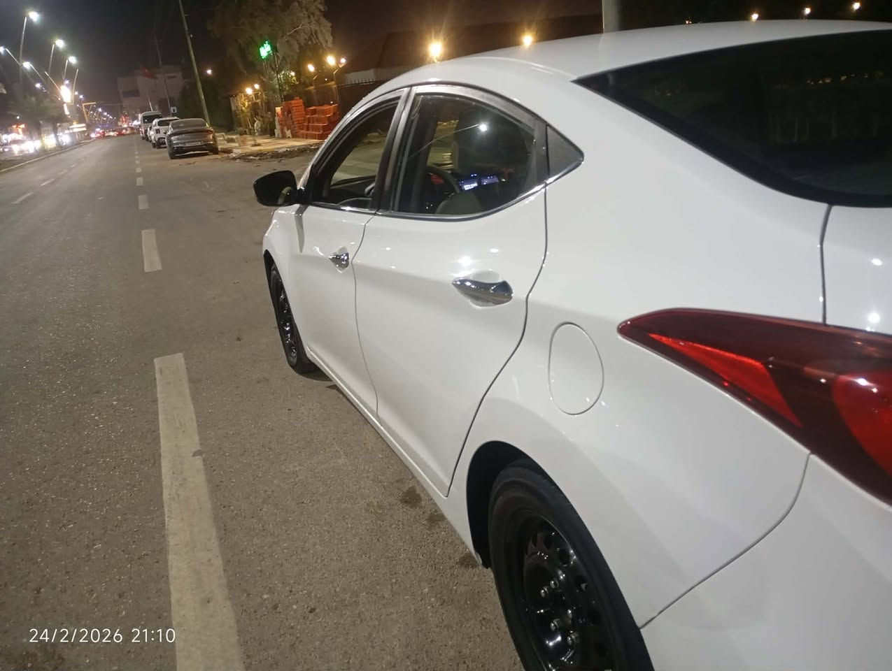 السلام عليكم
 النترا للبيع موديل 2016 فول مواصفات ماكينه 1800 حداديه ماكينه تخنتاير كله مكفول
رقم بابل ￼￼ 
سياره سونارها مرفوق بالمنشور
مكان السياره واسط النعمانيه
***********
