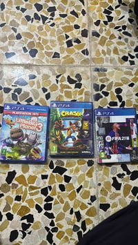 اقراص PS4 • شغالات • نضيفات
