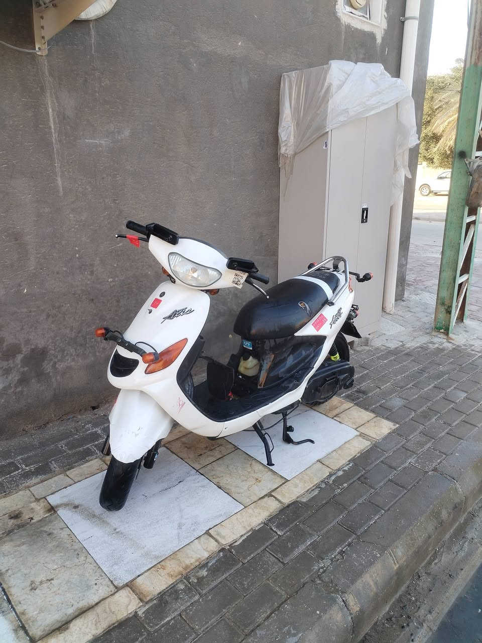 السلام عليكم
دراجه دولفين اكزز فحل للبيع
مكينه شرط عل فحص ما مفتوحه شلعه ومعدل خير من الله
كفراته تايوان طبق الاصل عن الاصلي 
ستاند كهربائي
سعره واتساب او اتصال ما عدي ماسنجر
***********
بروح الحسين المو شراي لا يخابر ولا يراسل 
العنوان السماوه الحيدريه
