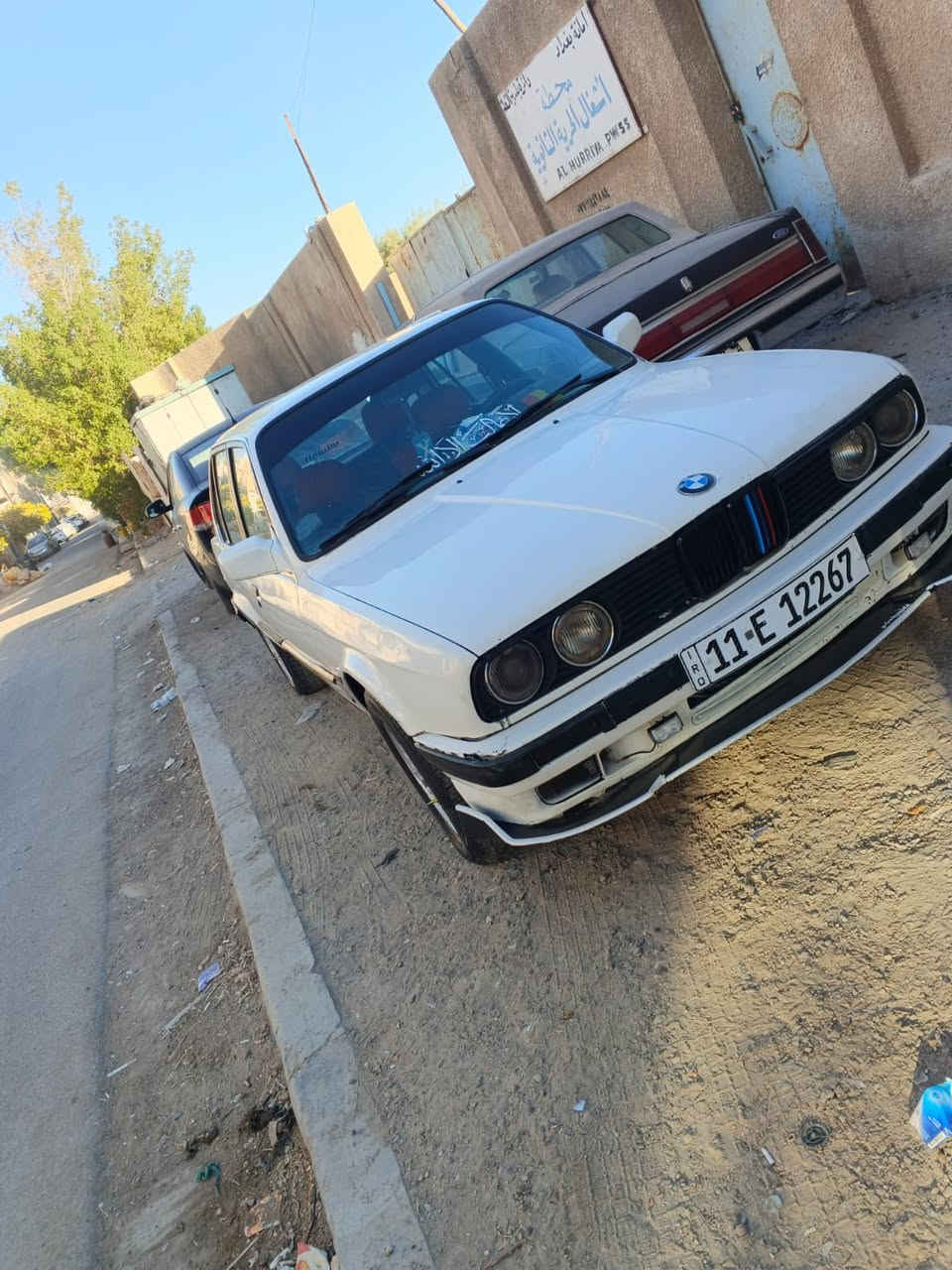 بي ام دبليو زعره 91 حجم 325 وارد يابان باسمي السيارة محرك وكير جديد صدر امامي خلفي جديد اربعه جام كهرباء سنتر لوك بصمه تشغيل عن بعد تبريد شغال كهربائيات كامله . ناقص السياره صوده باور بيه تسريب شيال كاردن بي رجه بصيطه السعر المطلوب 45 ورقة وبيه مجال بسيط رقمي ***********
