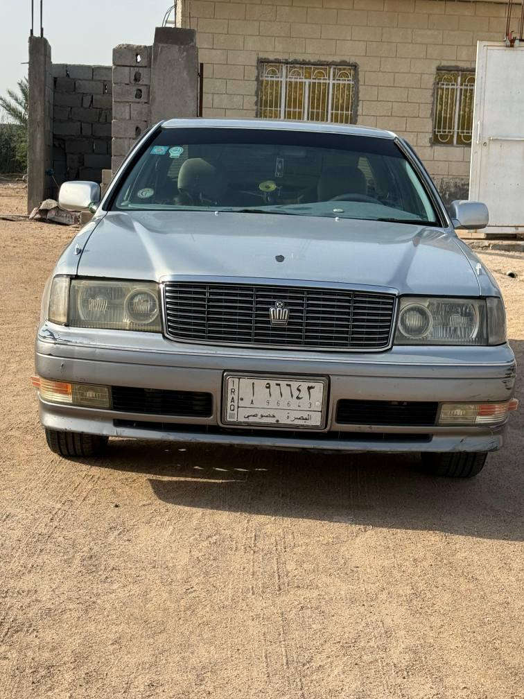 سياره راس ثور فلات
لون سلفري محزمه  ام عيون 
مديل 1999
محرك الفين ونص
مكفوله من عيب شرعي لا كصه ولا نقل
سياره مكفوله رقم بصره
مكاني بصره ***********
سعر 95 البصرة, العراق
