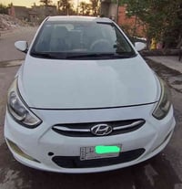 سيارة اكسنت للبيع الموديل 2016 ابيض خليجي محرك 1400 كير At المرغوب ماش...