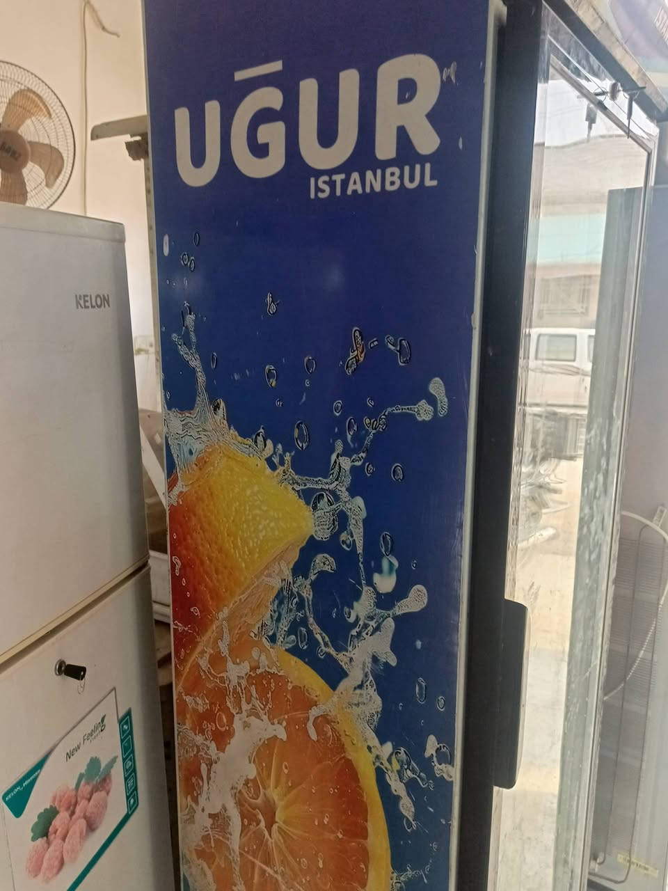 غراض مطعم للبيع فرن كهربائي غازي عارضه براد استعماال فقط ثلاث اشهر النضافه100%للتواصل اتصل على الرقم ***********
