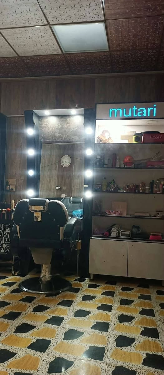 صالون كامل من كلشي شلع للبيع يحتوي على سبلت كنتوري وبراد ماي ومبرده كبيره وبلازمه وتخم وبي اصباغ شعر ومواد اكرلك وتنضيف بشره وتنضيف قدم وبروتين الشعر وبي معالج يعني كل ميحتاجه صالون متوفر السعر 9 ملايين

العنوان الانبار قضاء هيت حي الجمعيه قرب مدرسه الفلق


**إذا كنت صاحب هذا الإعلان وتريد حذفه لأي سبب، رجاءا أرسل رسالة إلى الدعم الفني**