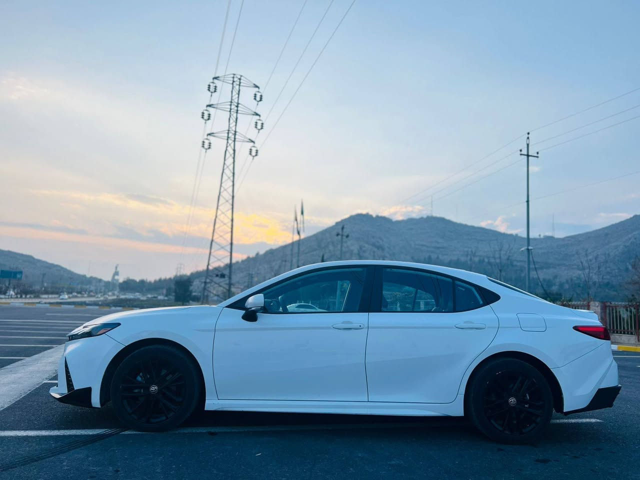 کامری 2025 هایبرد se فول مواسەفات کلین دەعامی بۆ دەعامی بەشەرت 31 هەزار کیلۆمەتر ڕۆشتوە کاتیەکەی نەشکاوە نرخی 260 گەڵاو مەعامەلە ماڵی دۆستە *********** السليمانية, العراق
