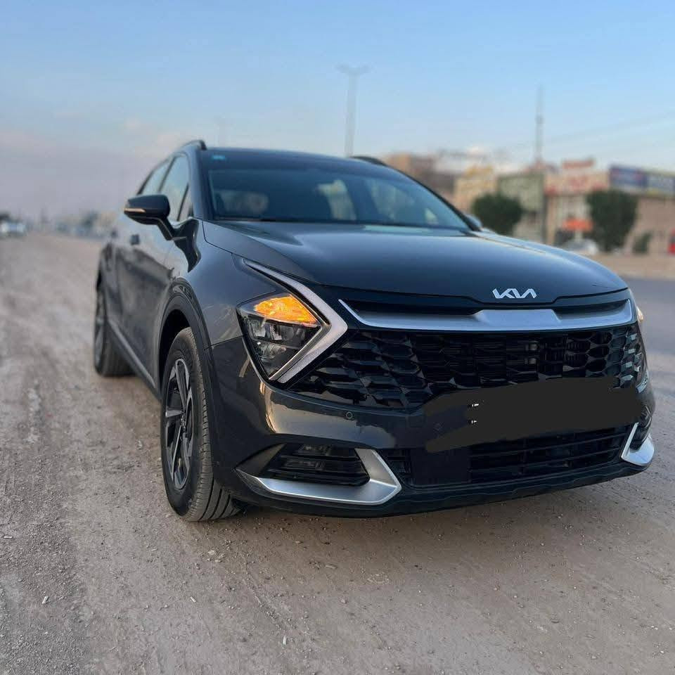 كيه سبورتج خليجي  فول مواصفات واحد على واحد موديل ٢٠٢٥ رقم بغداد ماشيه ١٦ الف بيها ضمان سياره جديده على وضع الشركه سعرها ٢٢٠ وبيها مجال للإستفسار الاتصال على ***********
