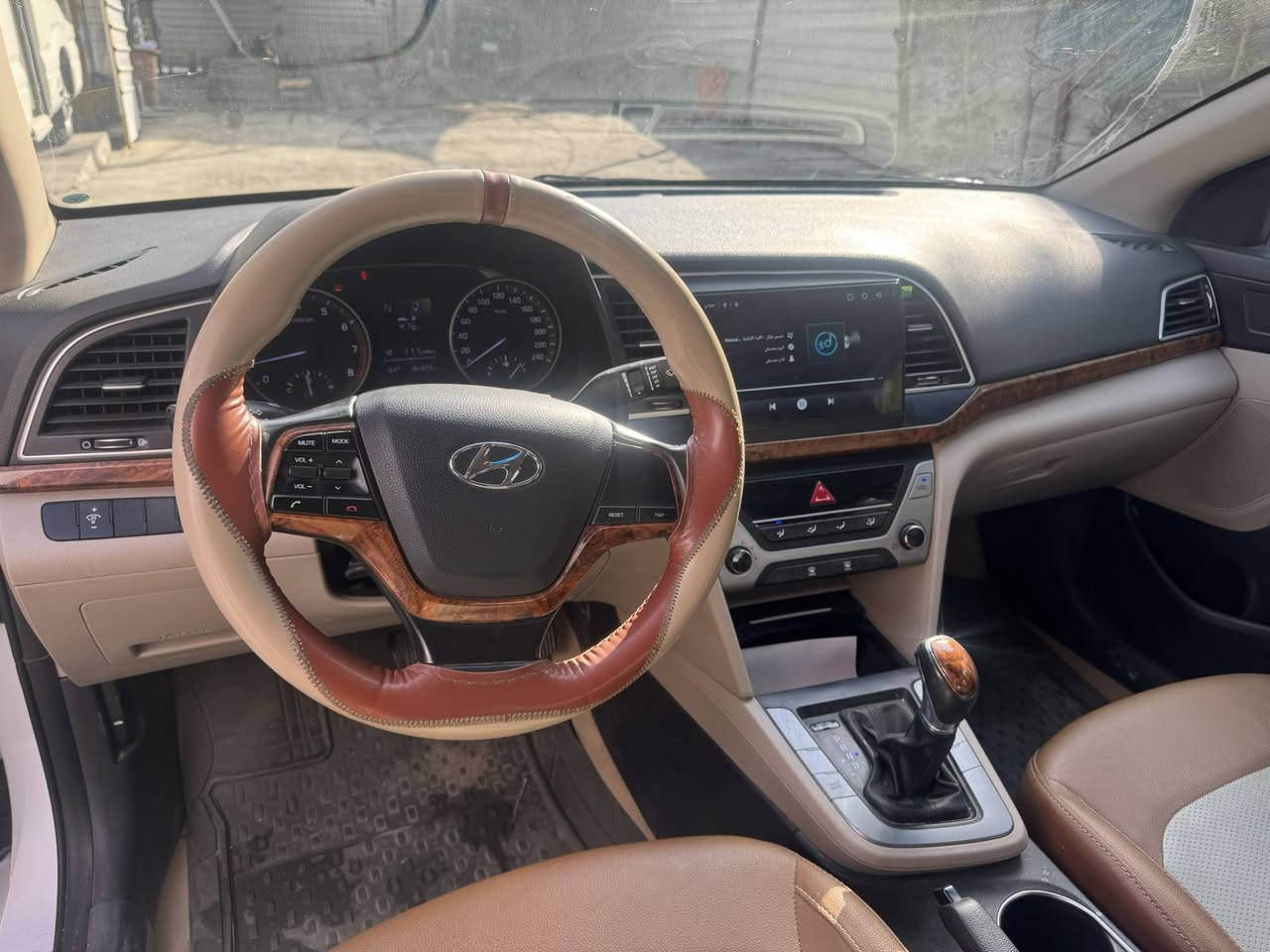 السلام عليكم النترا سوبر ٢٠١٩ فول مواصفات السياره خليجي مكفوله كفاله عامه بدون صبغ بدون بارد بدون حالوب بدون تزريف مال كهرباء السياره جديده  بأسمي ارقام انكليزي وهزه السياره جاهزه بدون نقص عليه ادامه كامله  السياره ماشيه 96  الف مكاني بغداد السيديه للاستفسار ***********  اقره المنشور زين اتصل وبخدمتك
