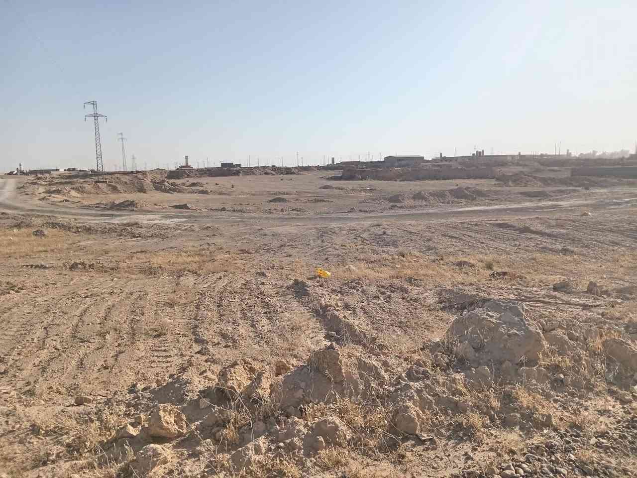 قطعه أرض غير طابو للبيع مكفوله من جميع العشائر حي النور بقرب معمل الخاثر والبلوك في حقلانيه خدمات واصله السعر 8 وبيها مجال حي سكني كامل الرقم ***********
