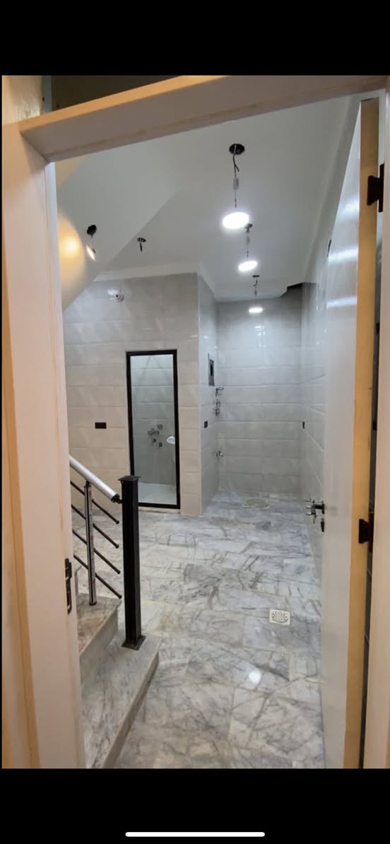 مشتملات 40م للبيع
ياللّه
مشتملات 40م تونات للبيع
الواجهة 4 والنزال 10
يحتوي على استقبال ومطبخ وخدمات
والطابق الثاني غرفتين نوم
والطابق الثالث غرفة نوم وسطح
P العنوان : حي اور منطقة ال300 
***********
